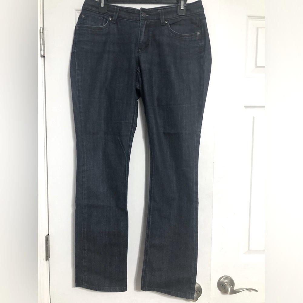 Talbots curvy dark Wash jeans women’s size 6 waist 32”‎
